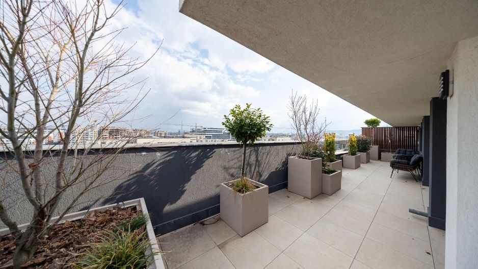 Penthouse superb, 3 camere+parcare subterana ,203 mp-Coresi - Poză 26