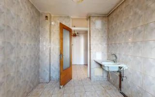 Apartament 3 camere decomandat 65 mp utili Bloc 1984 reabilitat - Poză 11