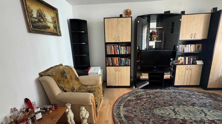 Apartament 3 camere decomandat Calea Bucuresti etaj 1/4 - Poză 6