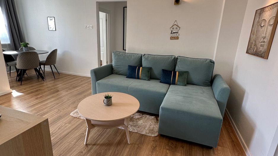 Ofer spre închiriere apartament 2 camere zona Piața Romana - Poză 1