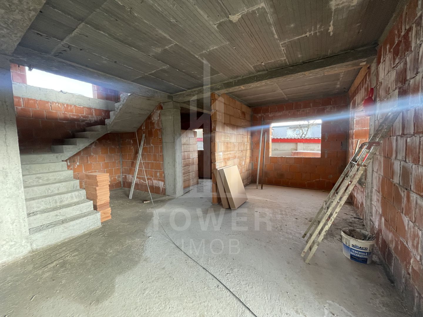 Casă Individuală Modernă în Șelimbăr • 3 Dormitoare • Curte 310 mp - Poză 5