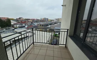 De vânzare apartament 3 camere, centru Satu Mare - Poză 15