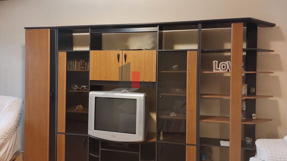 Apartamentul "POLIRAN", Rahova-Liceul Bolintineanu, bloc stradal, vedere mixta - Poză 3