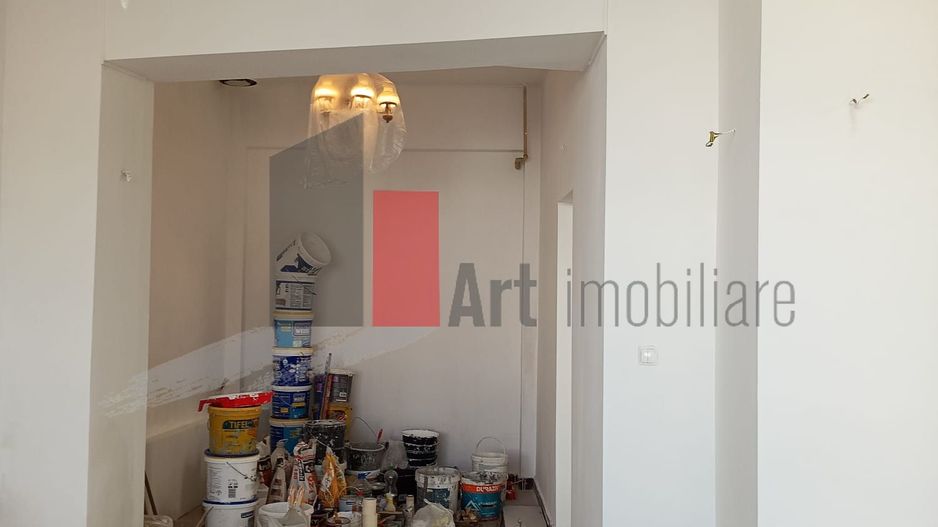 Vila  de inchiriat recent renovata - Poză 11