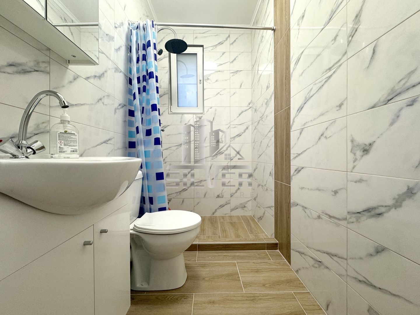 Apartament cu 3 camere la prima inchiriere! - Poză 7