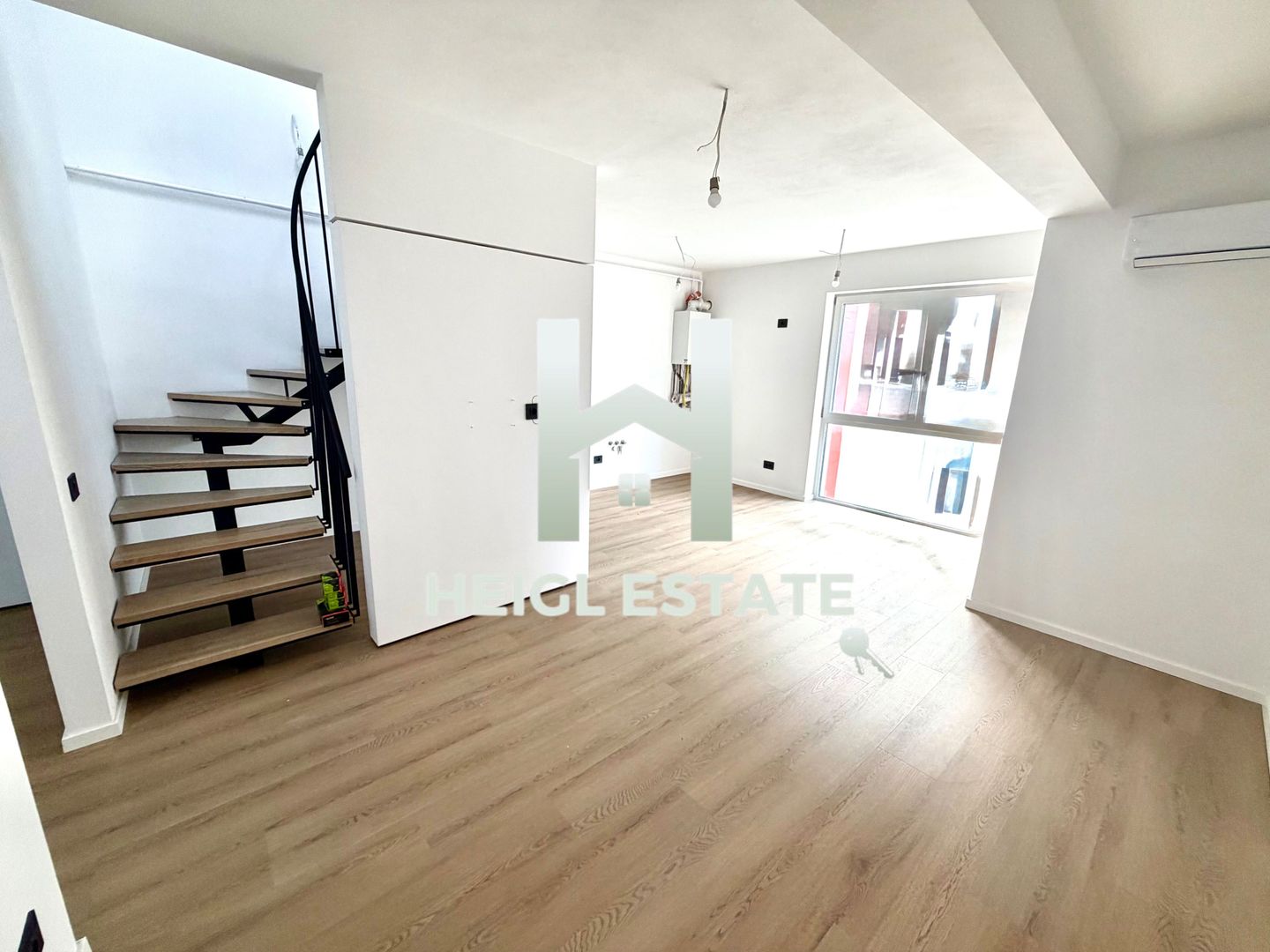 Apartament cu 4 camere pe 2 nivele in Giroc - Poză 15