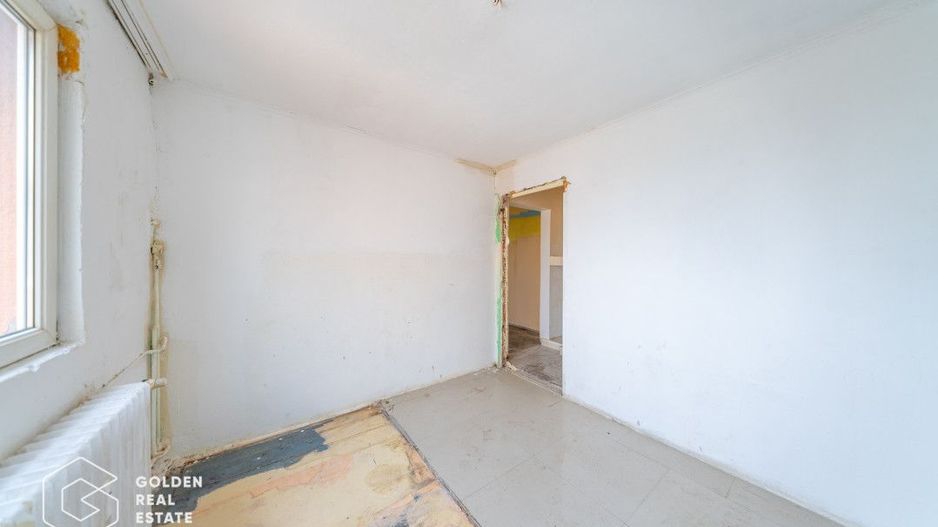 Apartament 3 camere, zona Vlaicu, semidecomandat - Poză 2