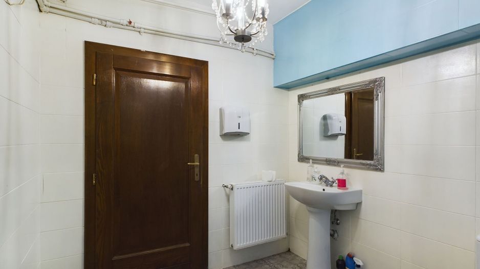 Spațiu comercial cu multiple destinații pe Martirilor - Poză 17