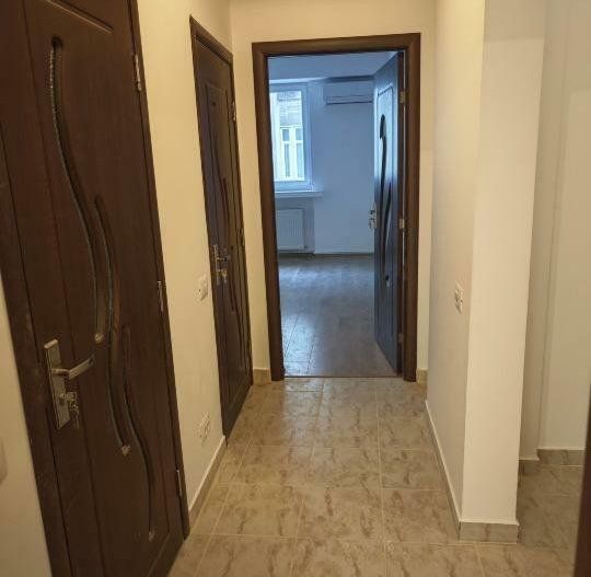 Inchiriere apartament 3 camere P-ta Romana sect 1 - Poză 5