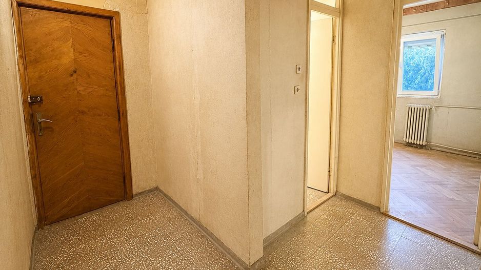 COMISION 0%  Apartament 3 Camere | Etaj 1 Decomandat Dambovita Izolat - Poză 9
