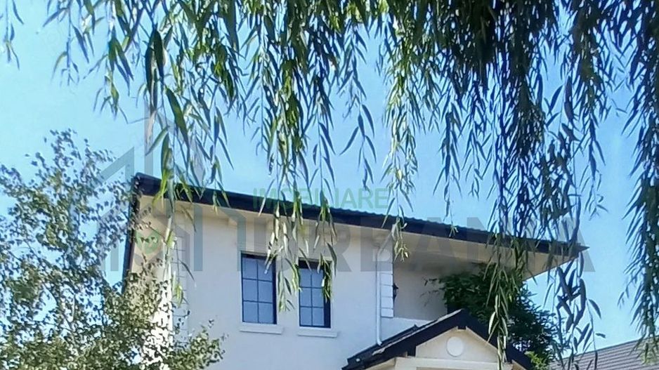 Casă de vânzare cu particularități deosebite, în zona Miroslava - Poză 1