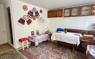 NECTORA IMOB-Casa cu etaj, mobilata, utilata, Episcopia, cu livada - Poză 10