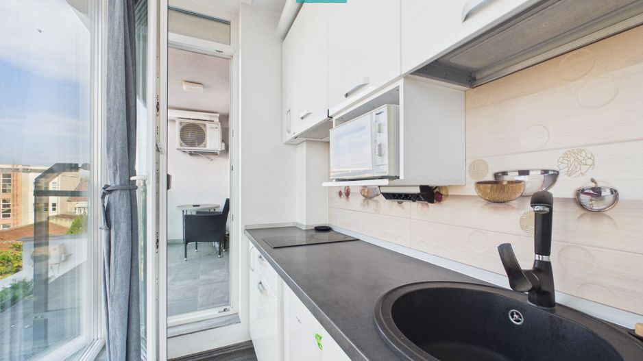 Apartament cu 2 camere la Arad Plaza - Poză 5