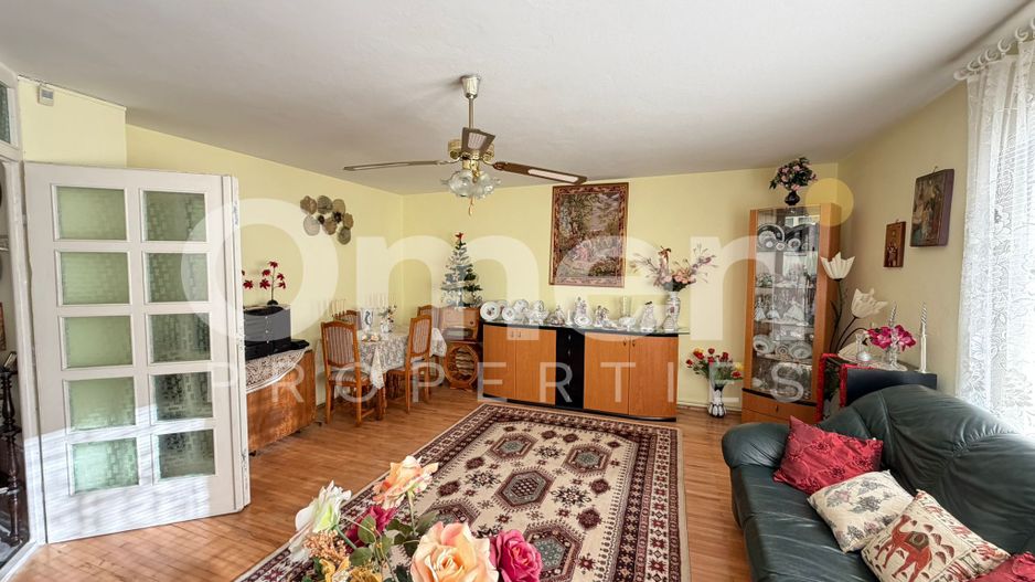 Casa cu piscina de vanzare, cu 6 ari de teren, Unguras - Poză 6