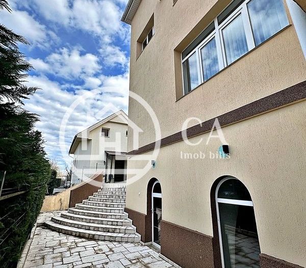 Casa de închiriat cu 11 camere în zona Gheorghe Doja, Oradea - Poză 19