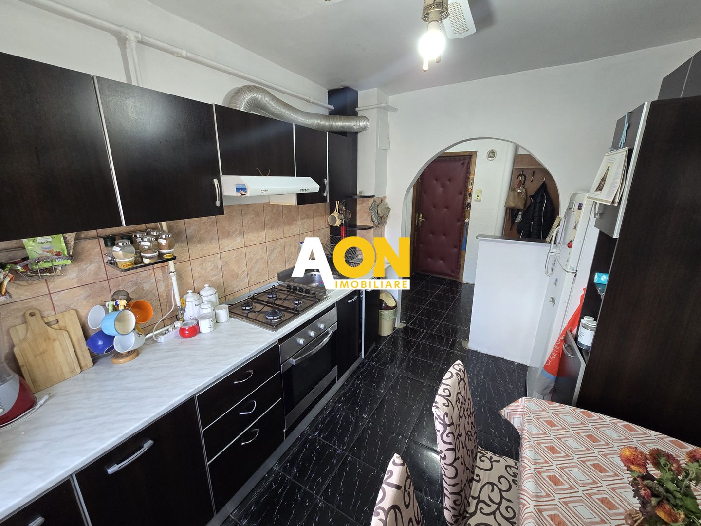 Apartament 2 Camere Decomandat, Zona Sub Stadion - Poză 6