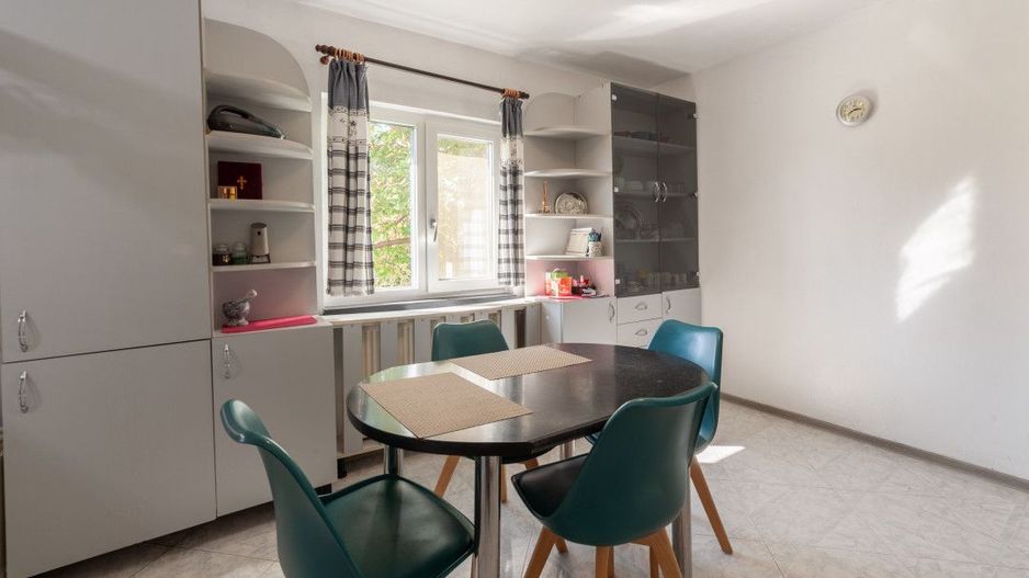 Casa visurilor cu livada roditoare si gradina amenajata - Poză 6