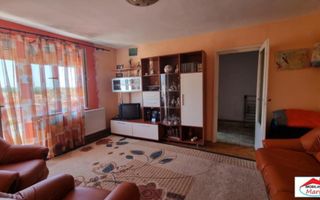 BRASADAS vinde ap 2 cam + balcon etaj 4/4 Solidaritatii. - Poză 1