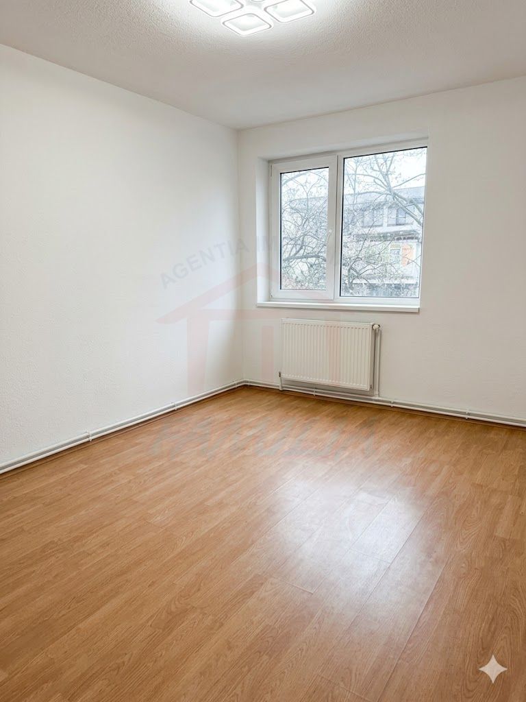 Vanzare apartament 3 camere, Mazepa 1, 61 mp, 75.000 EURO - Poză 4