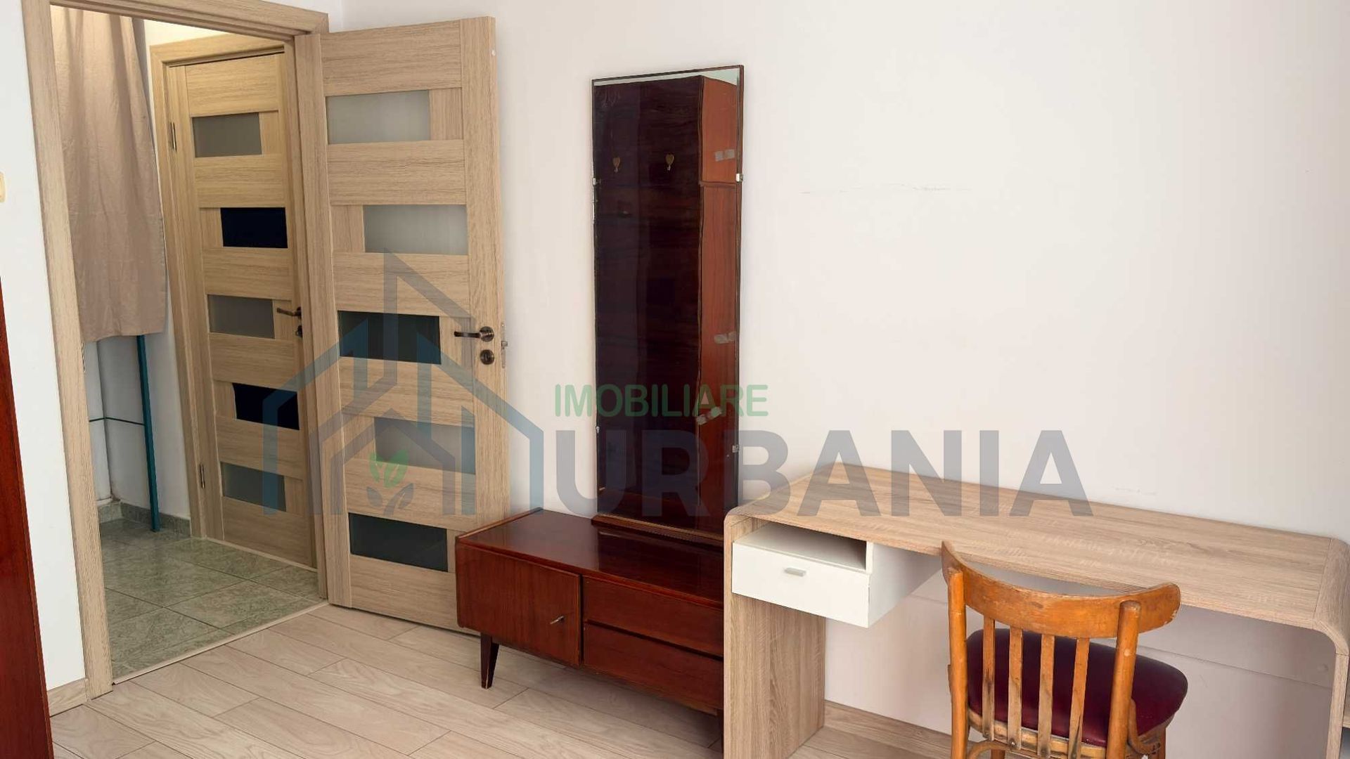 Tătărași, apartament 2 camere semidecomandat, etaj 1/4, 44 mp, mobilat și utilat complet - Poză 4
