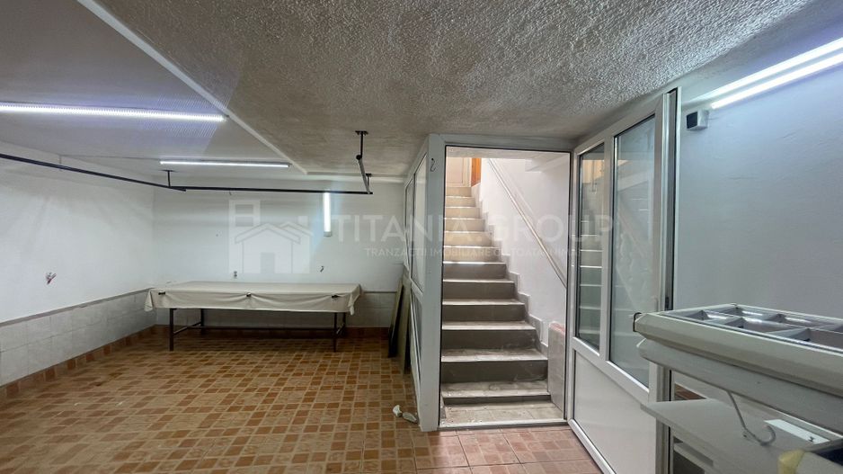 Spatiu comercial vad pietonal si auto. Pretabil salon/depozitare/crama - Poză 3