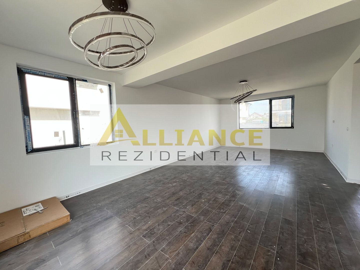Vila de vanzare-4 camere-2 bai-Teren 350 MP - Poză 6