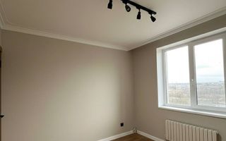 Vânzare, apartament cu 2 odăi și living,  bd. Alba Iulia, Buiucani. - Poză 7