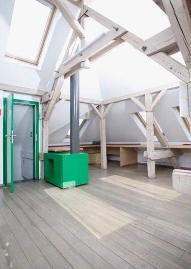 De inchiriat mansarda 3 camere zona Decebal - Poză 3