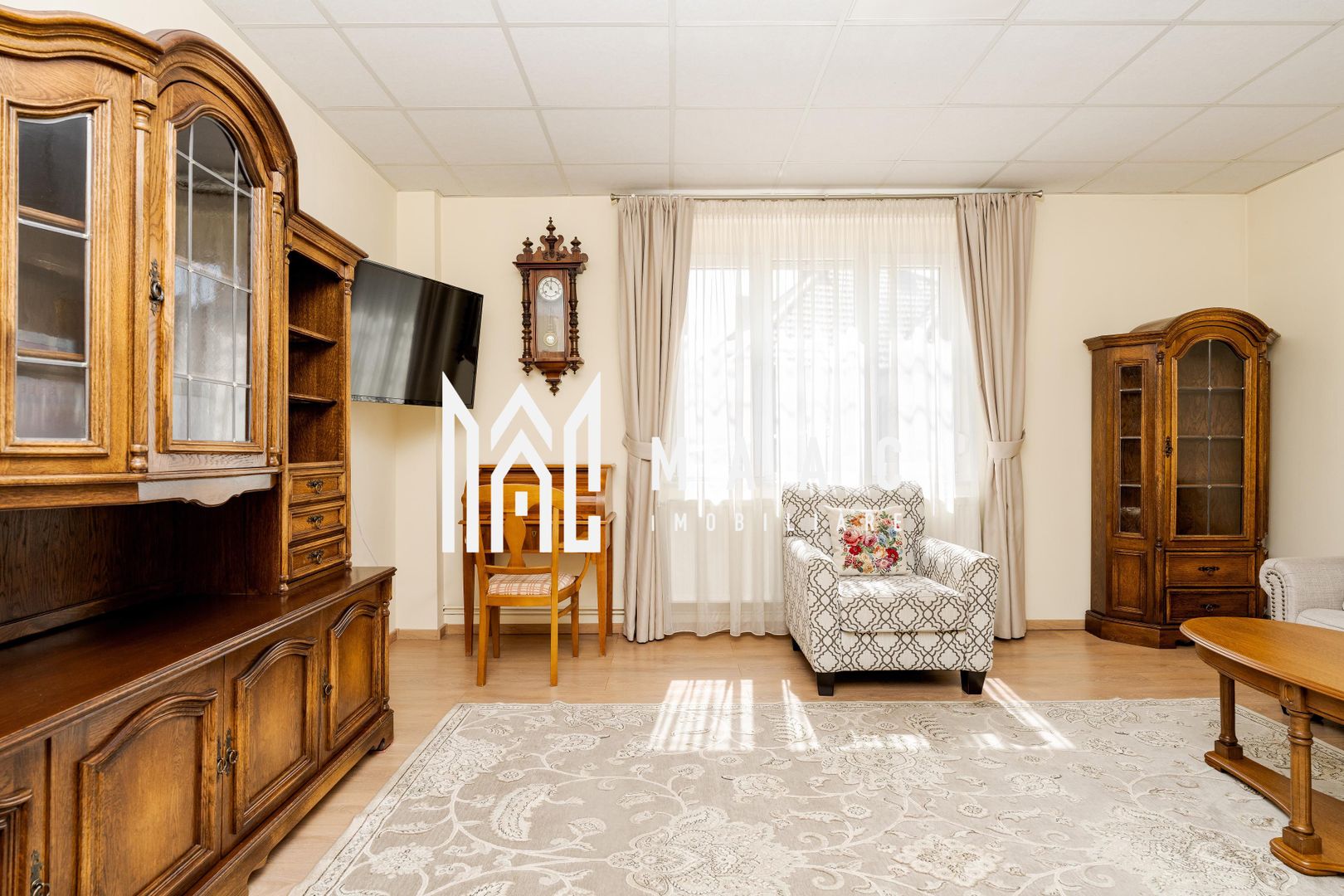 Casă 5 camere | Bul.Vasile Milea , Sibiu | 200 mp, curte - Poză 3