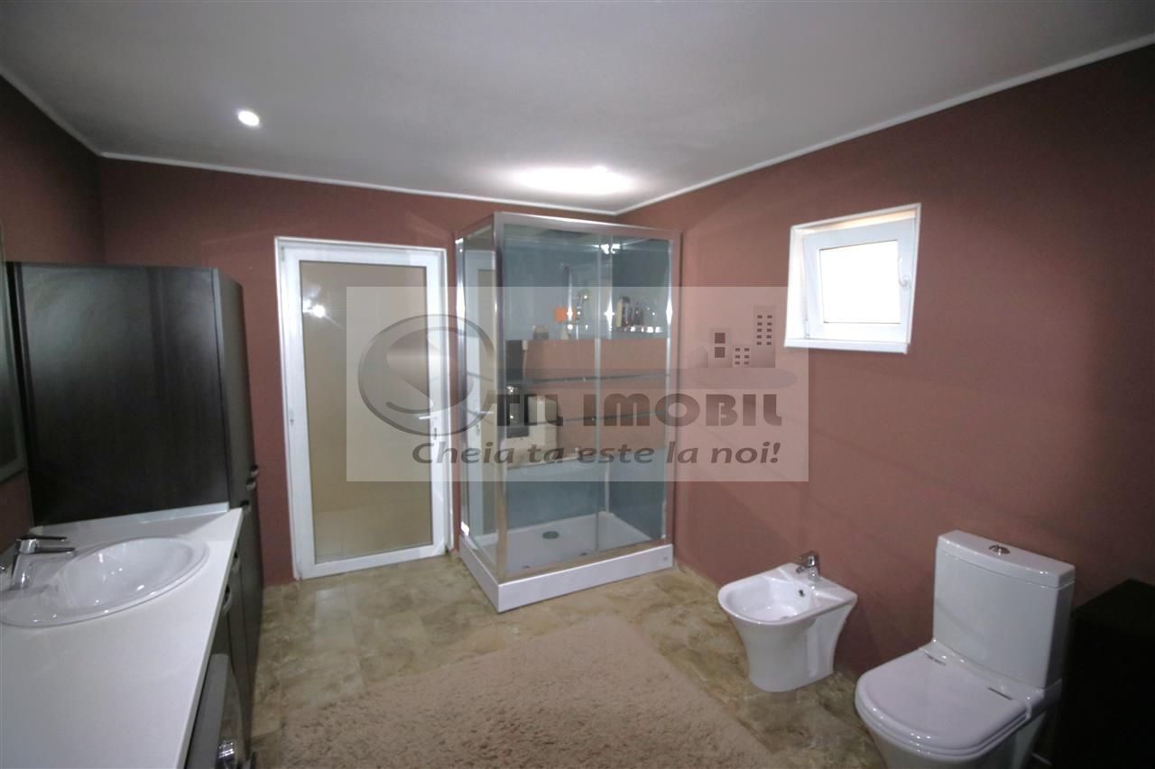 MIROSLAVA CASA EXCLUSIVISTA LA CHEIE LUX STIL MEDITERANEAN MOBILATA - Poză 22