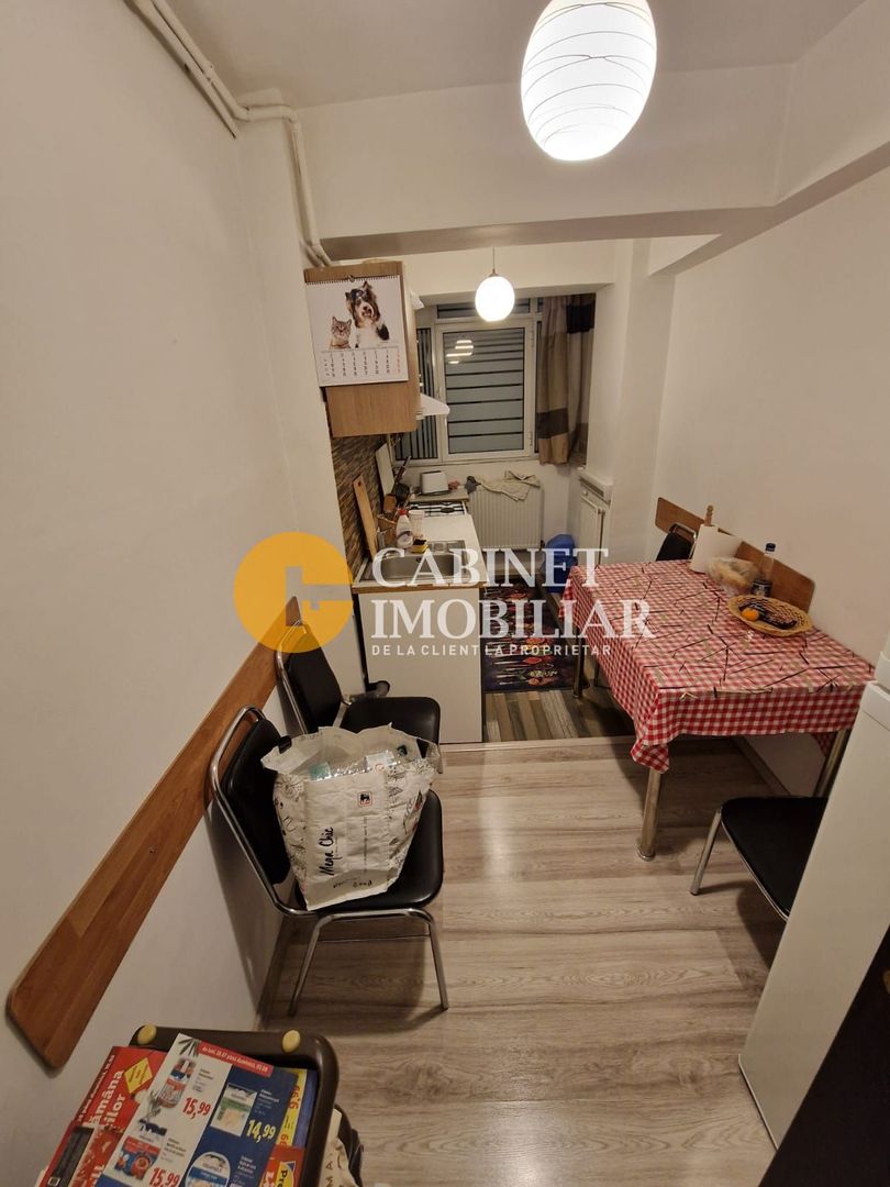 2 Camere Decomandat, etaj intermediar, mobilat/utilat-Zona Alexandru cel Bun - Poză 4