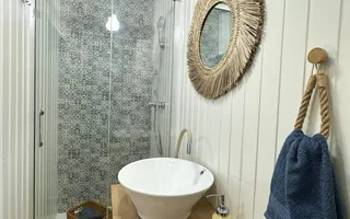 Imobil cu destinatii multiple- 6 apartamente - Poză 45