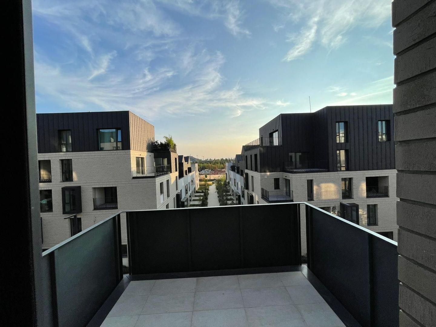 Prima inchiriere | studio dublu | Avalon Estate - Poză 18