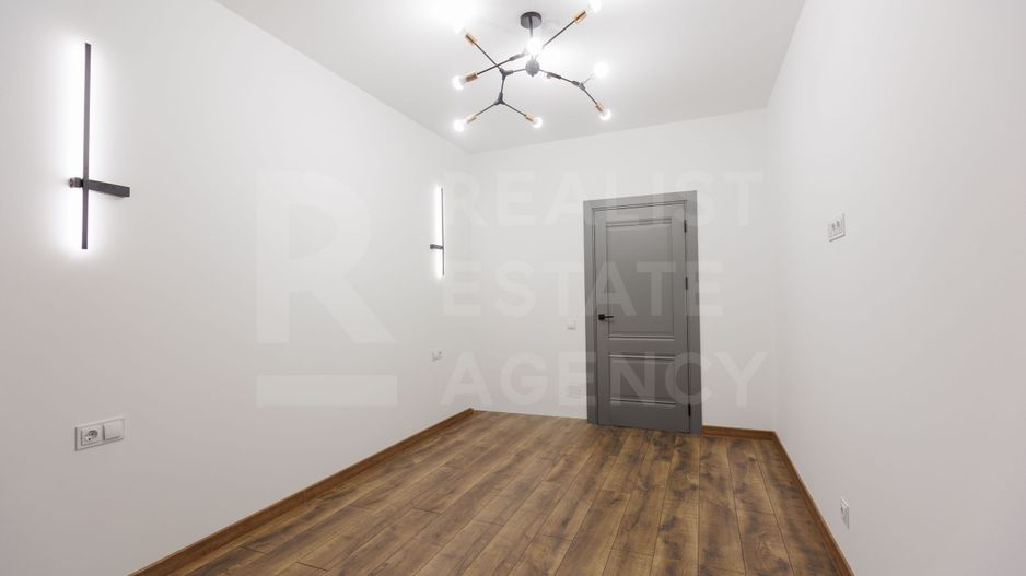Vânzare, apartament, 2 camere,  str. Calea Ieșilor, Sculeni. - Poză 6