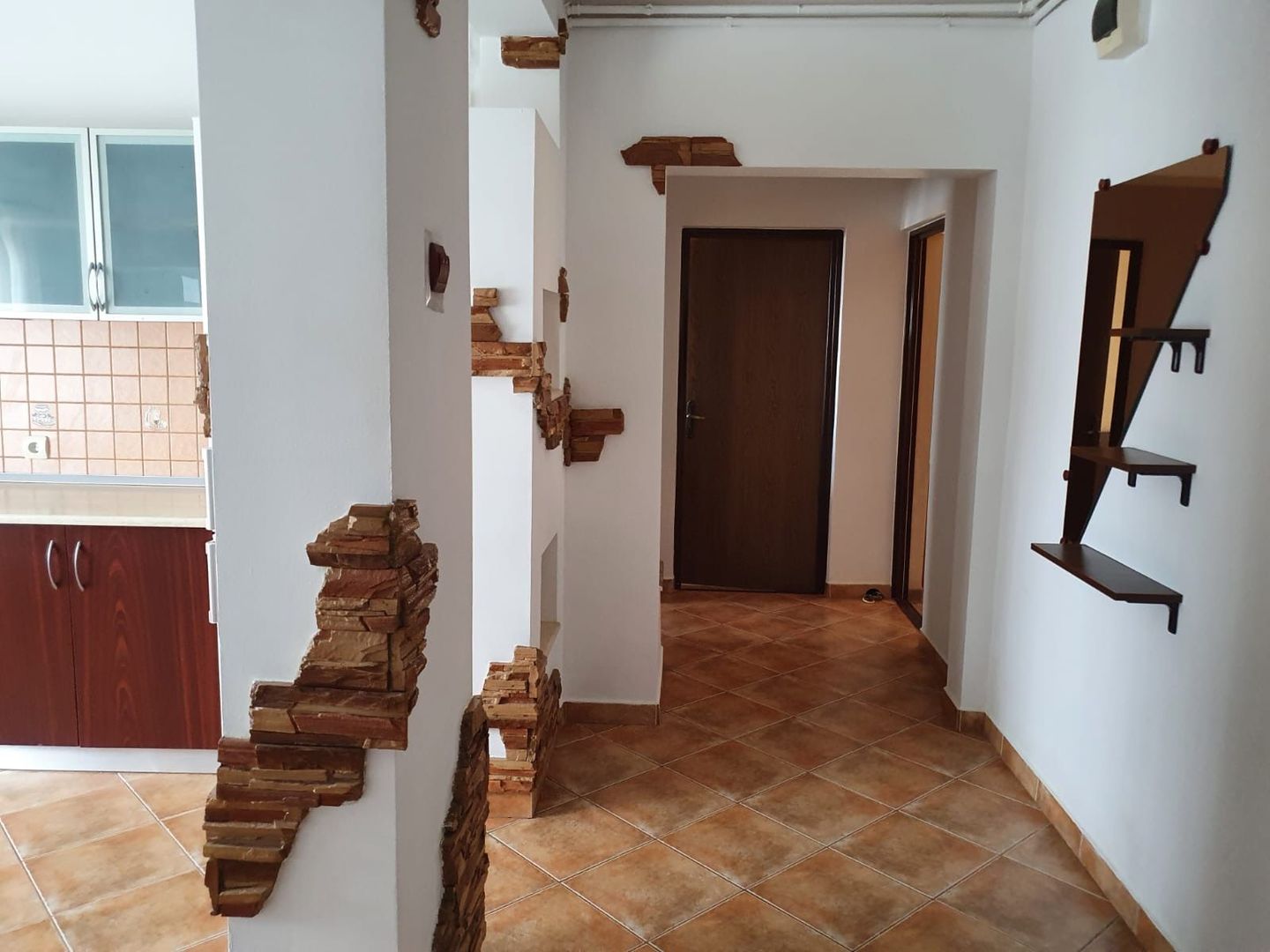 Apartament 3 camere, de inchiriat AC, mobilat, Calea 13 Septembrie - Poză 3