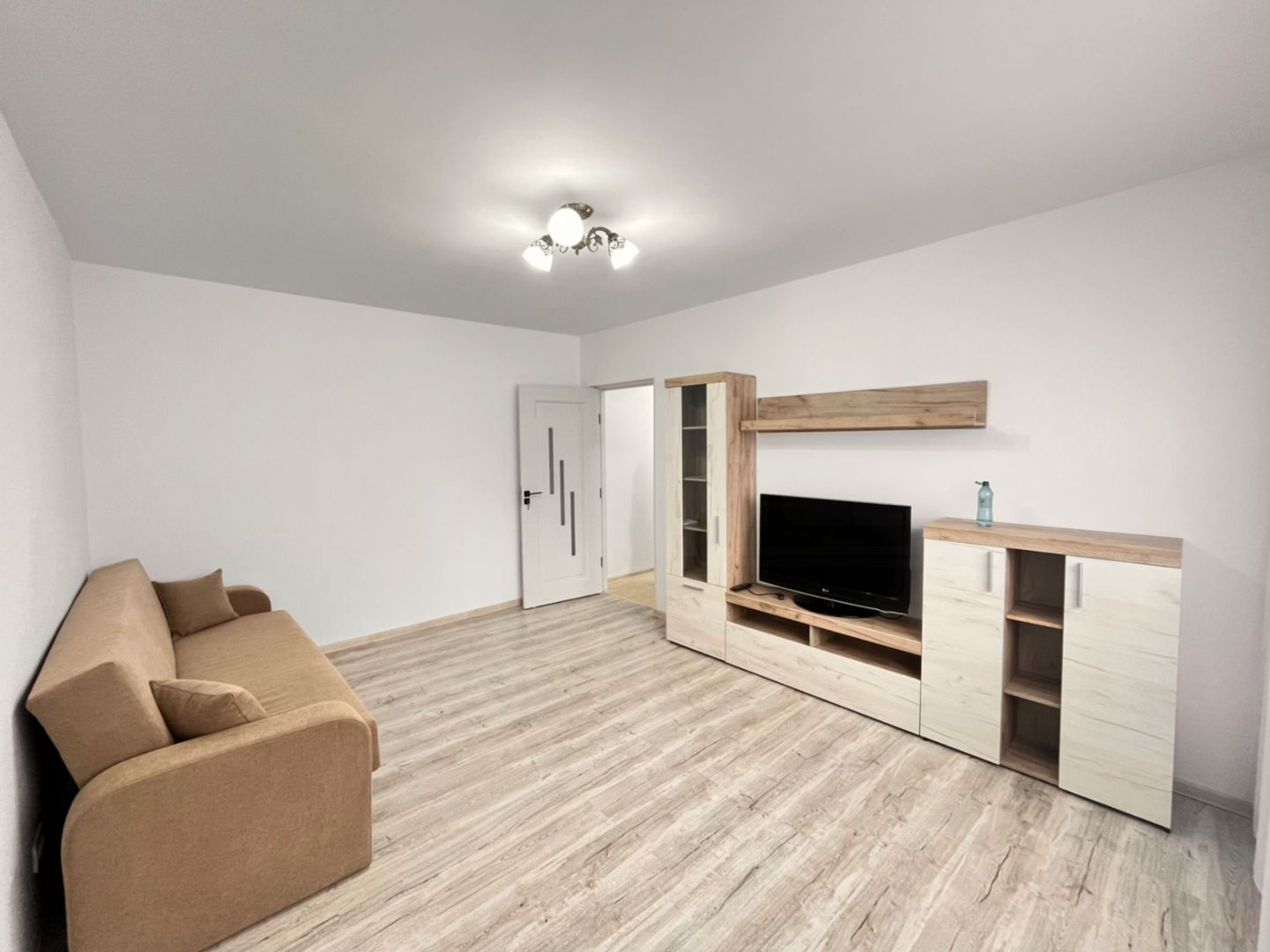 Apartament cu 2 Camere de Închiriat | Suceava/Ge.Enescu | 350Euro/Luna - Poză 4