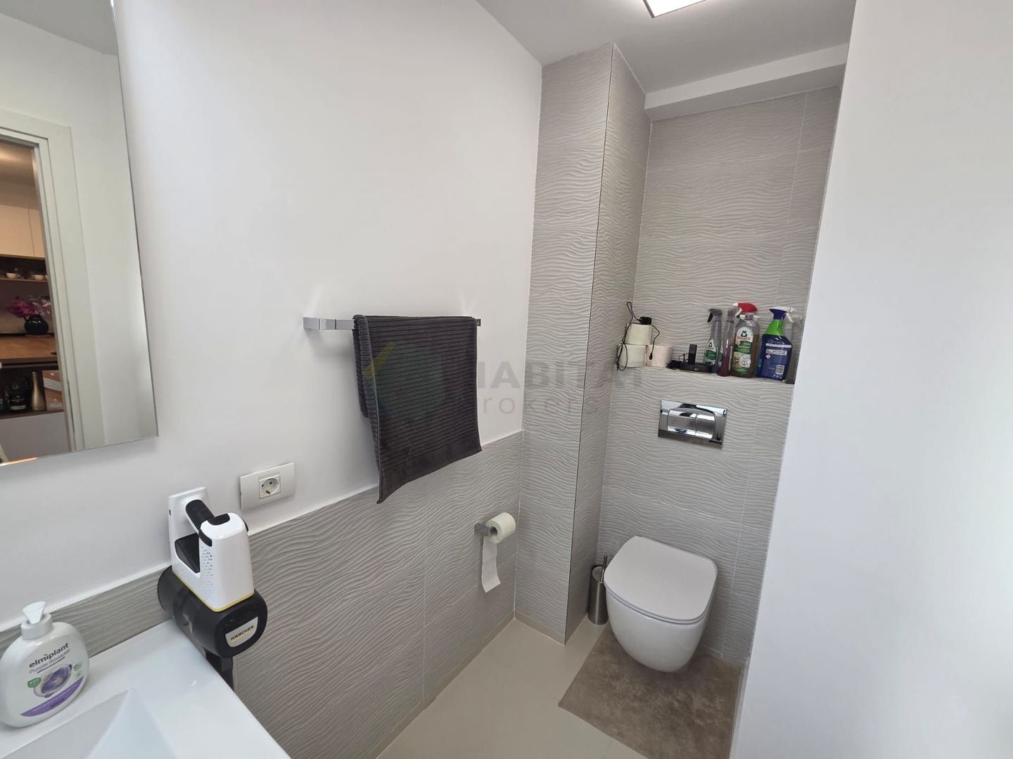 Vilă  cu mansardă, piscină și design modern – Tunari - Poză 12