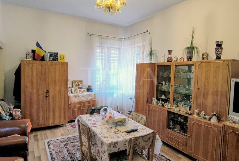 Vând apartament 3 camere zona strazii Horea - Poză 1