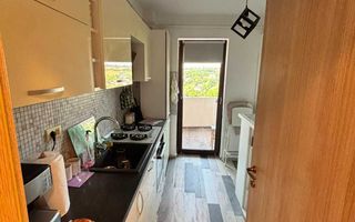 Apartament de inchiriat, 1 camera, 48 mp, zona Capat CUG, loc de parcare inclus - Poză 2