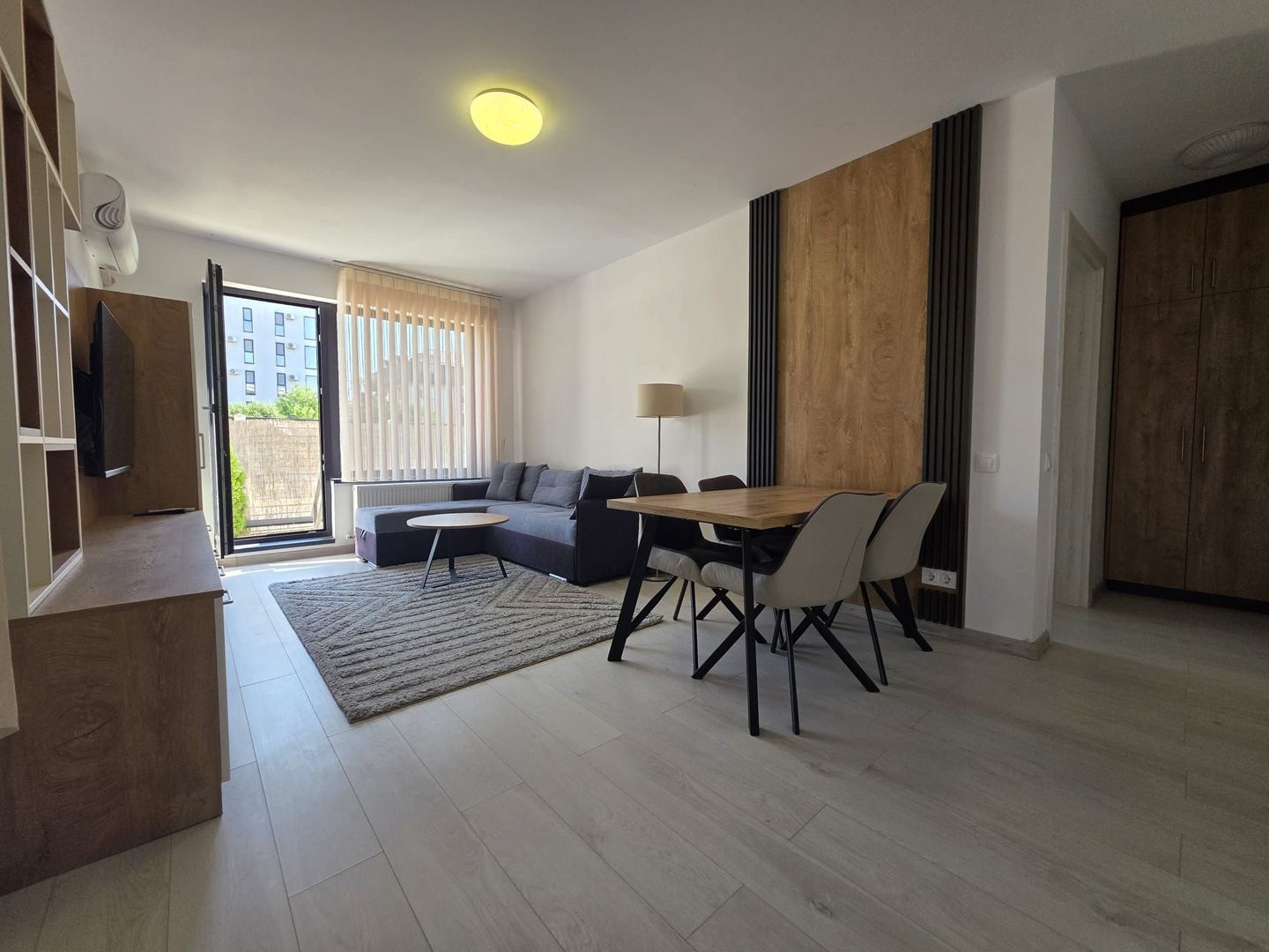 Apartament 3 camere parter si curte 45m  de inchirat Rond OMV Pipera - Poză 1