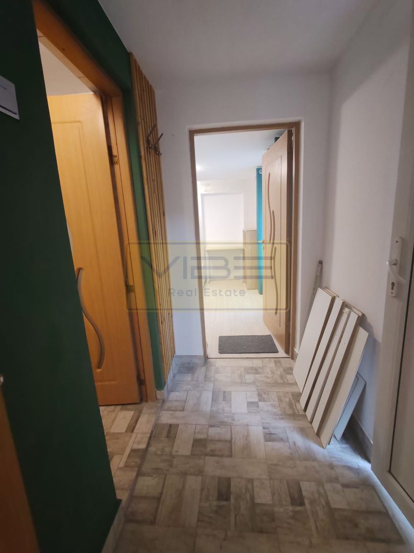 Apartament decomandat 1 Camera -Tg Cucu - Poză 9