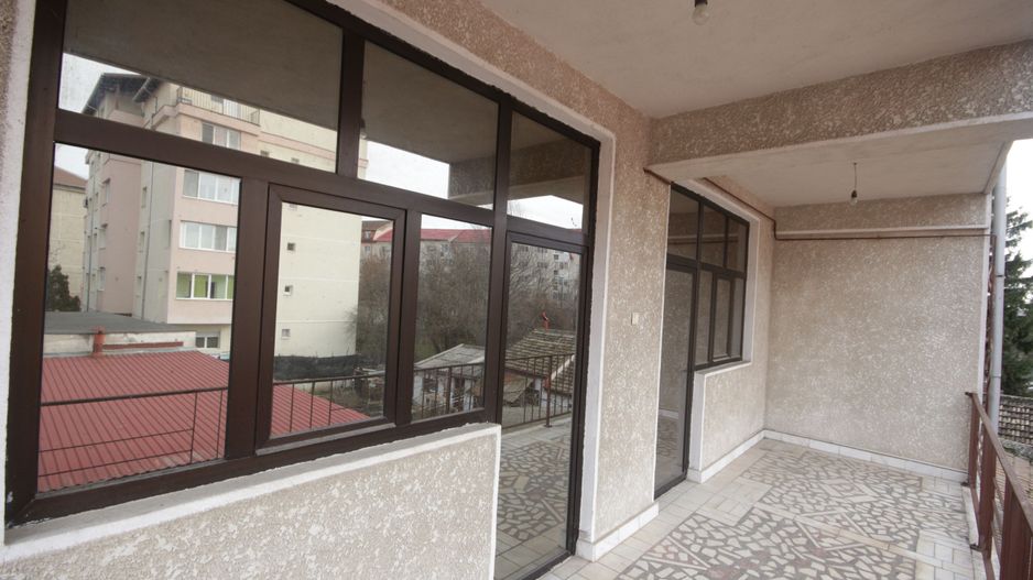 Imobil destinatie birouri + depozit - Poză 51