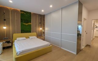 Penthouse 133 mp utili 4 camere 2 terase loc parcare in zona Centrala - Poză 5