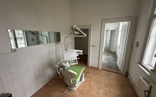 Cladire pretabila birouri / gradinita - Poză 18