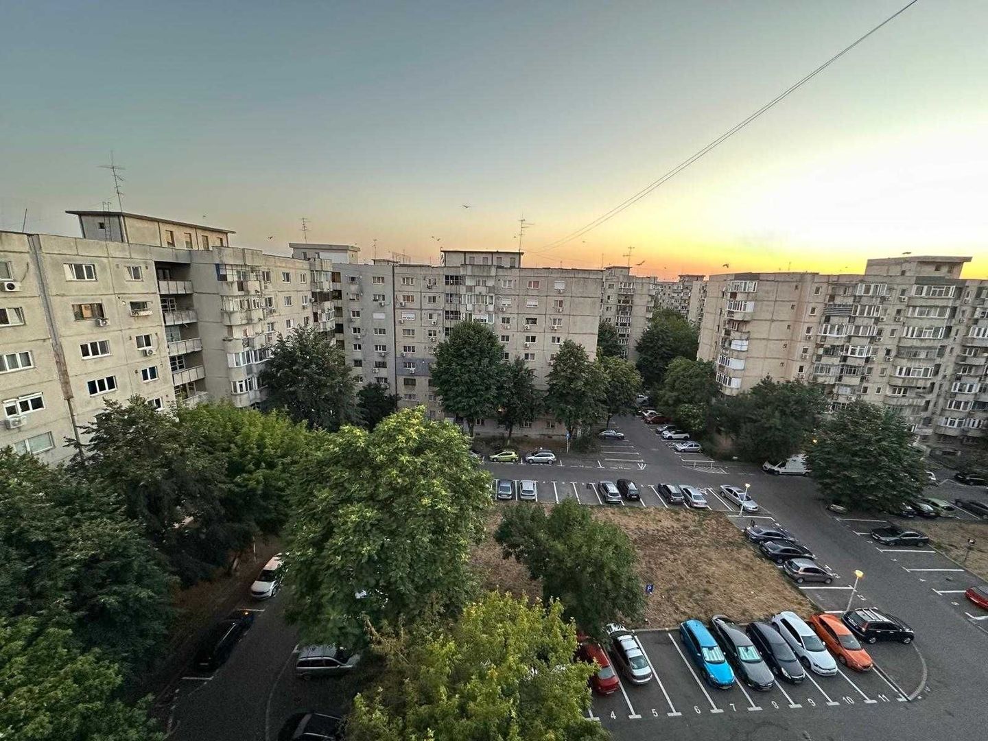 Garsoniera spațioasa – Mihail Sebastian - KAUFLAND - Poză 6