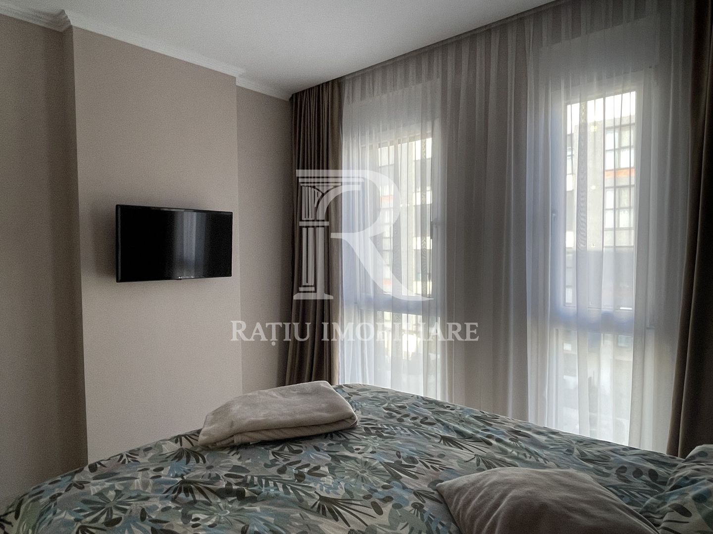 Apartament cu 3 camere | Parcare | Etaj 2 | West Residence | Oradea - Poză 12