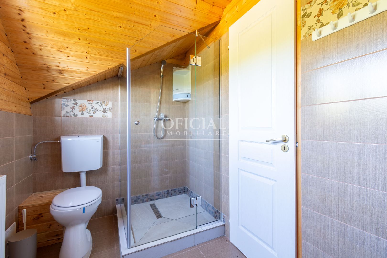 Casa de Vacanta | 5 camere | Foisor | Jacuzzi | teren 4000 m2 | Valeni - Poză 22