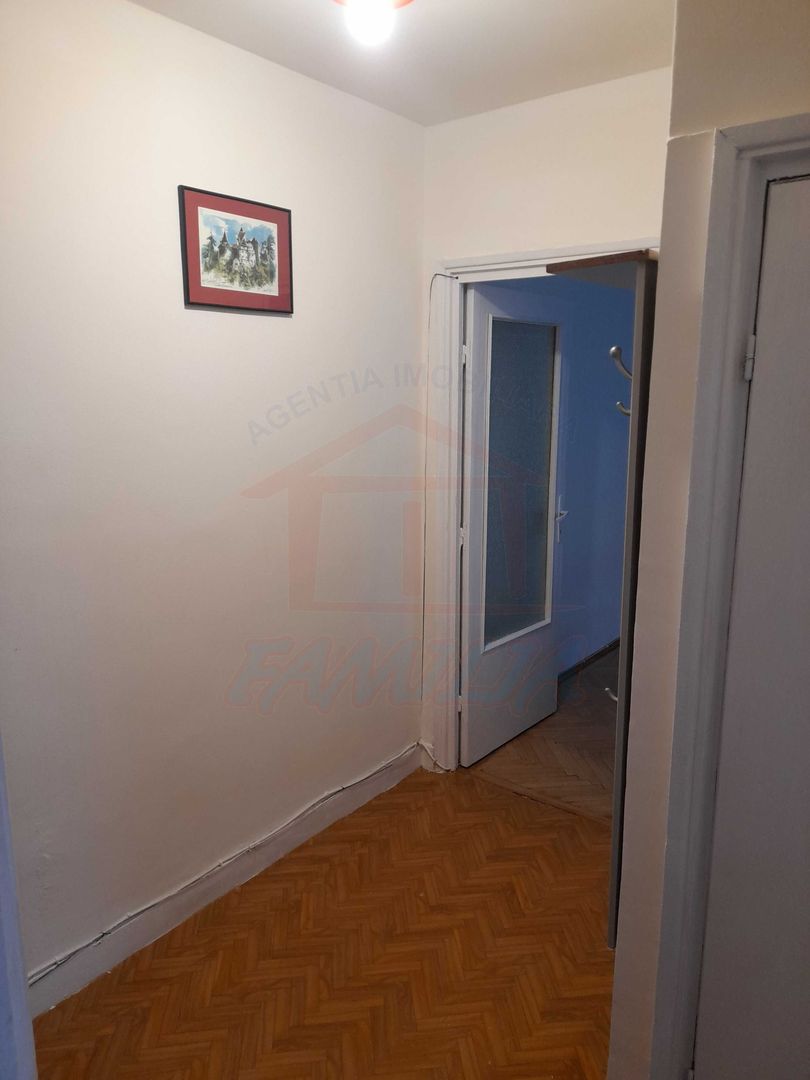 ✨De închiriat 3 camere, Centru, 400 Euro/luna - Poză 1