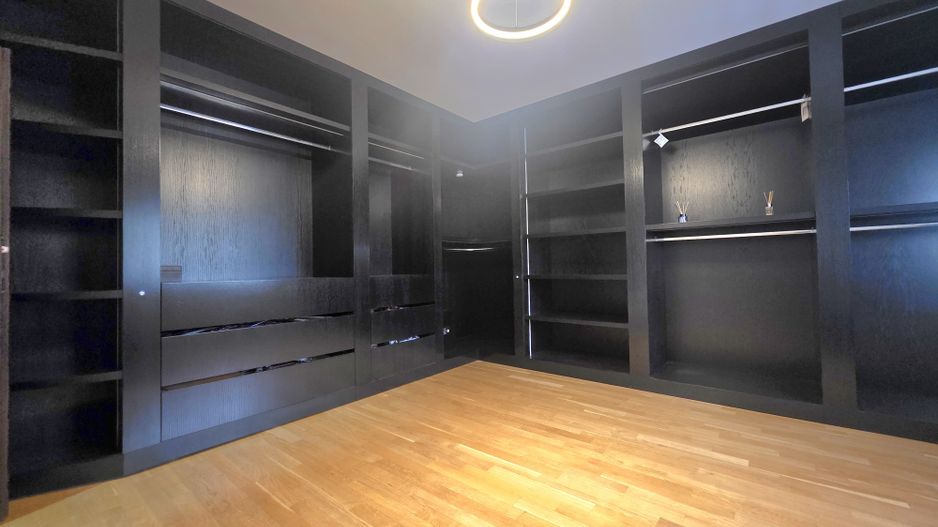 Vilă excepțională cu lift, piscina și teren de 1000 mp | VOLUNTARI - Poză 11