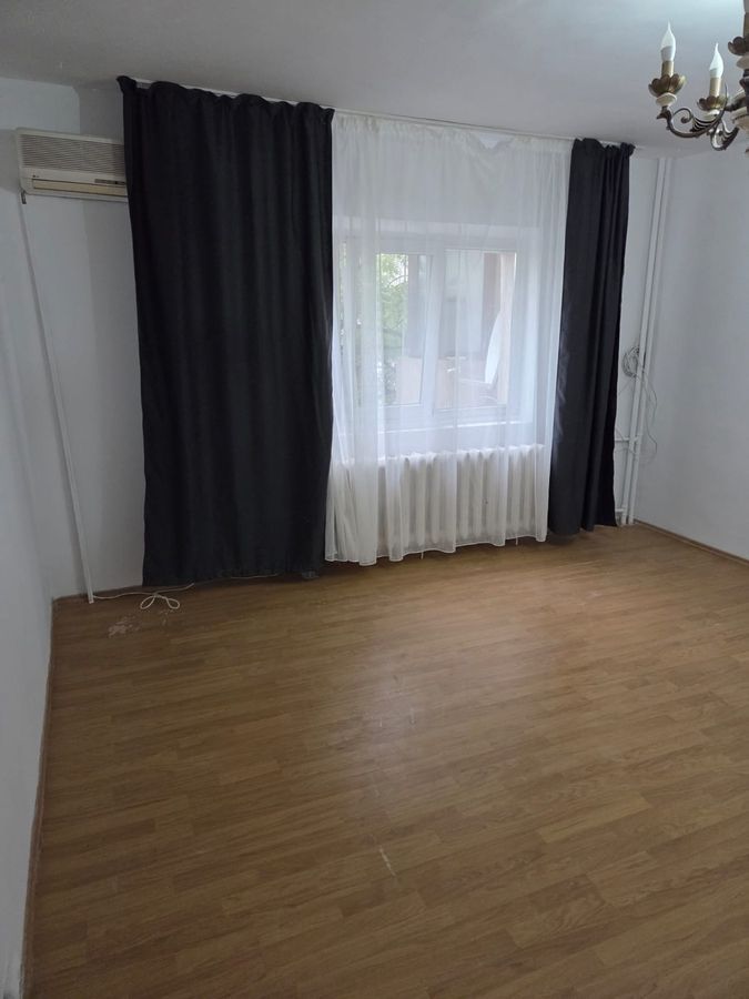Apartament 4 camere 92mp, etaj 1, parcare inclusa, nemobilat, 2 băi, Mall Vitan - Poză 2